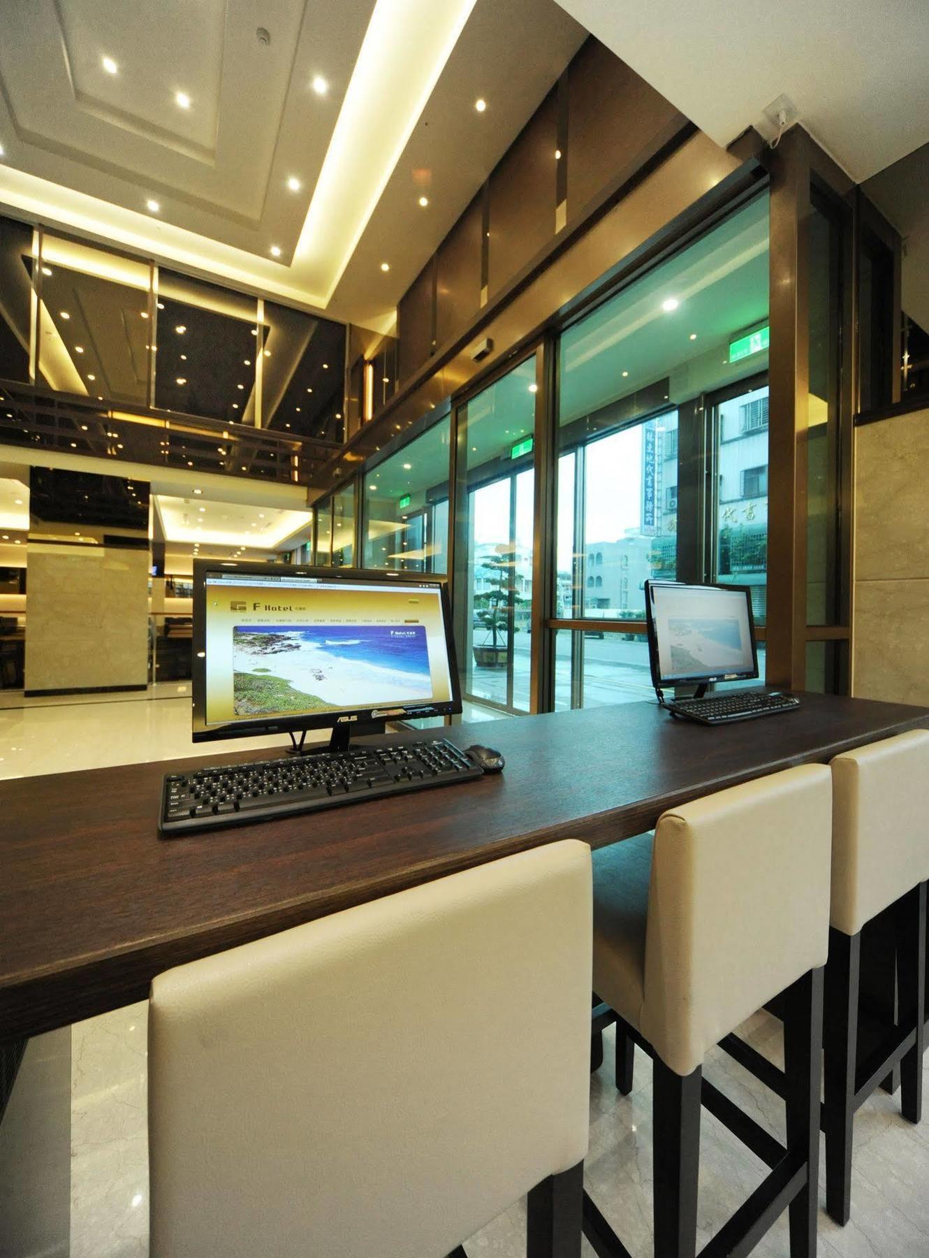 F Hotel - Hualien Exteriör bild